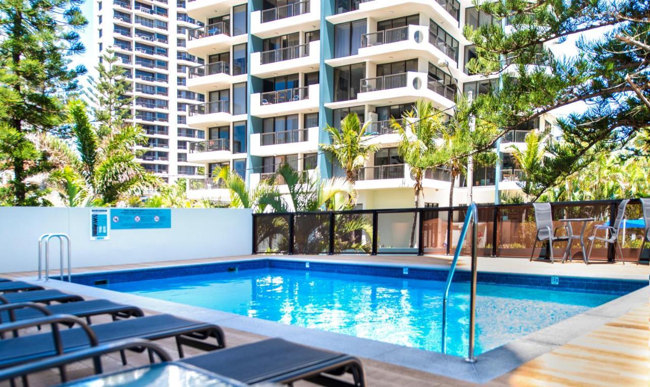 Berkeley On The Beach Gold Coast Exterior photo